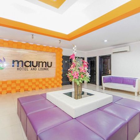 Maumu Hotel & Lounge Surabaya Exteriör bild