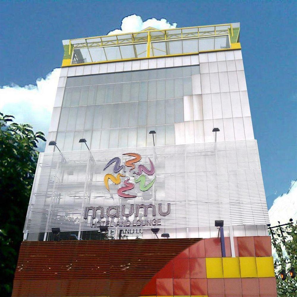 Maumu Hotel & Lounge Surabaya Exteriör bild