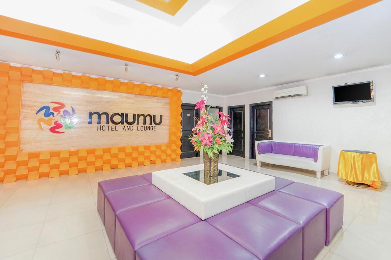 Maumu Hotel & Lounge Surabaya Exteriör bild